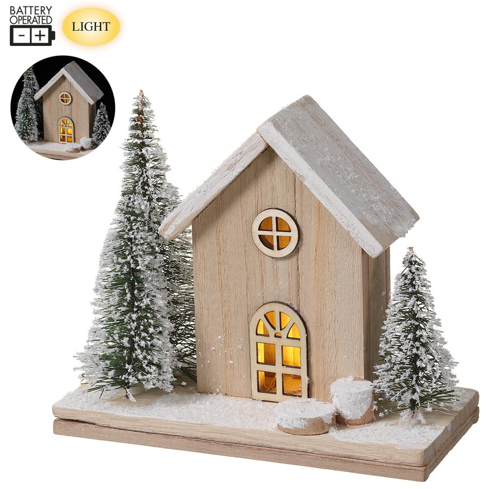 Casita de madera con Pinos